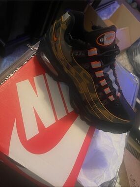 Nike Black and Orange Camo Air Max 95